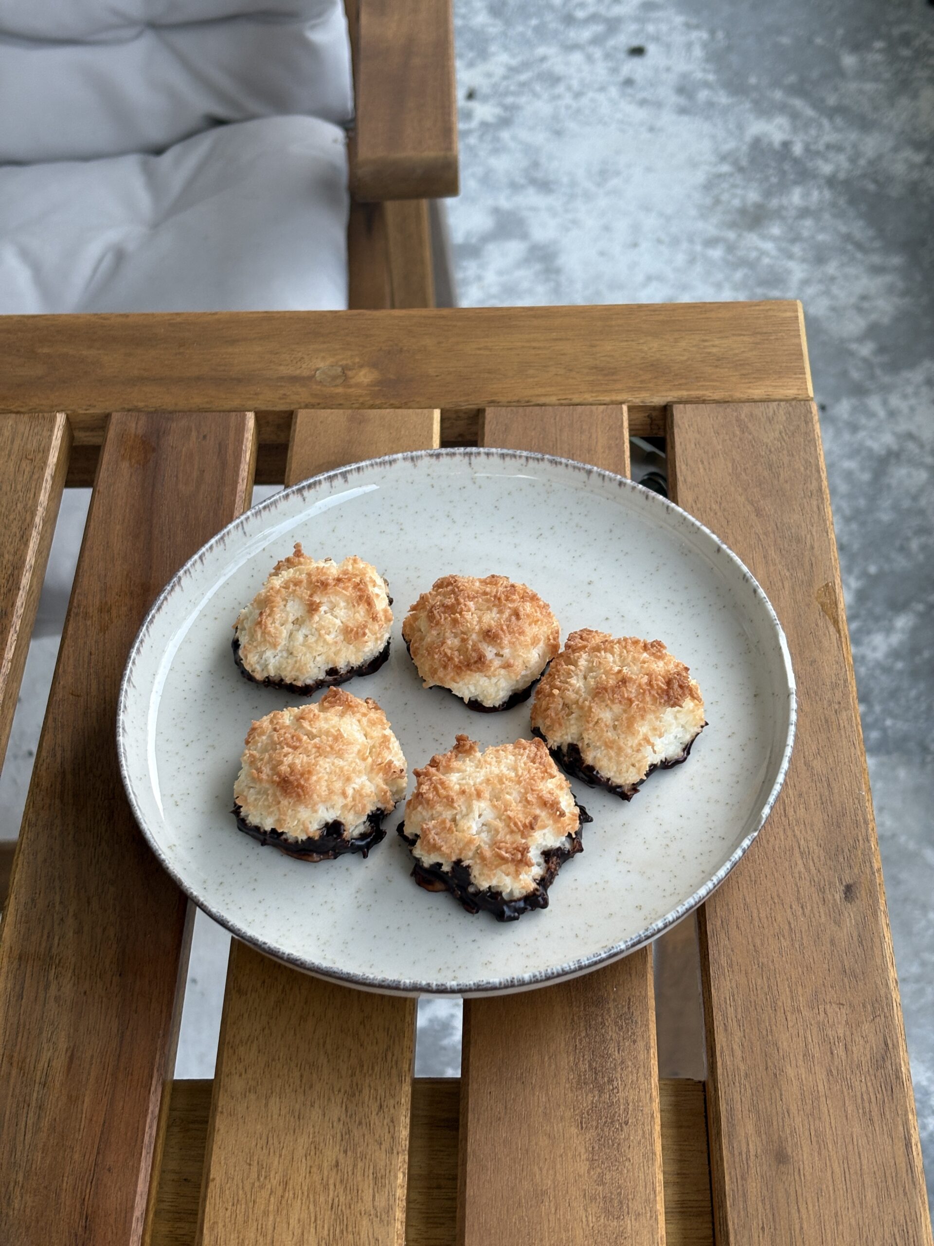 Sugar-free Coconut Macaroons